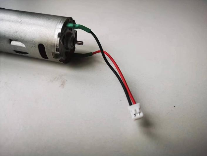 Motor com caixa de engrenagens planet&aacute;rias de dois est&aacute;gios